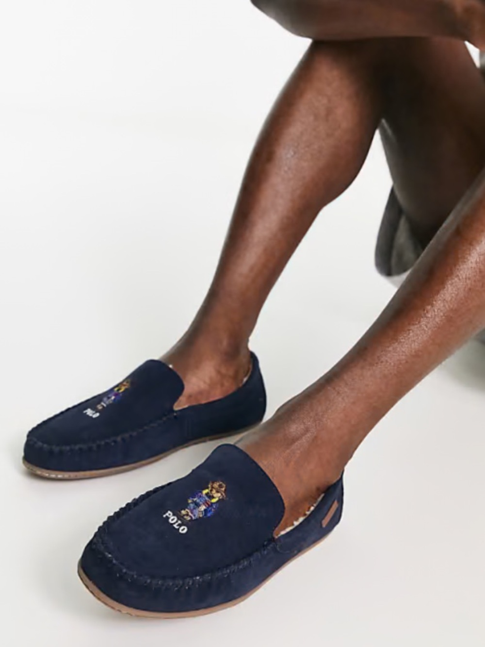 Ralph Lauren
Polo Ralph Lauren Men's Polo
Suede Bear Slippers